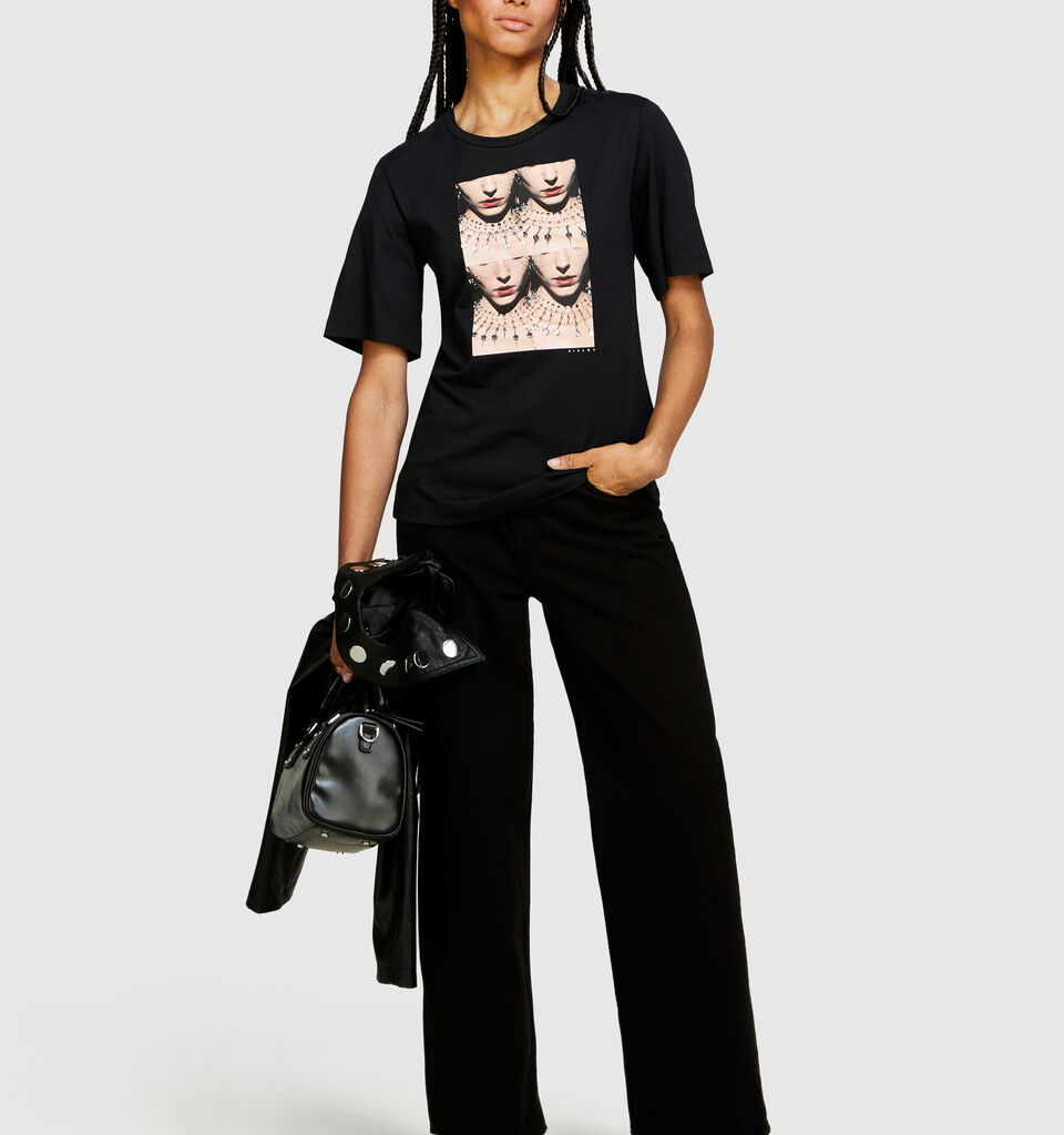 T-shirt with print and studs - women's short sleeve t-shirts - Black | Sisley image number 1